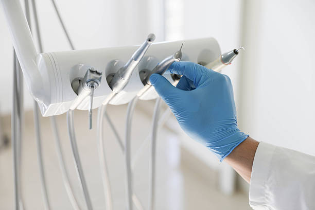 Professional Emergency Dentist technician working in St. Johns, AZ